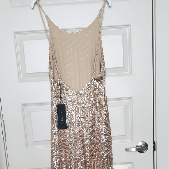NEW Gorgeous gold sequin patterned jumpsuit - Picture 4 of 5